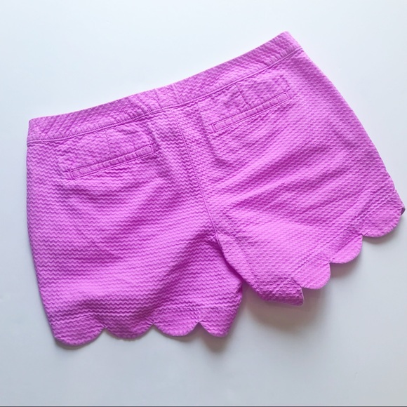 SOLD Lilly Pulitzer || Scalloped Buttercup Shorts - Picture 4 of 6